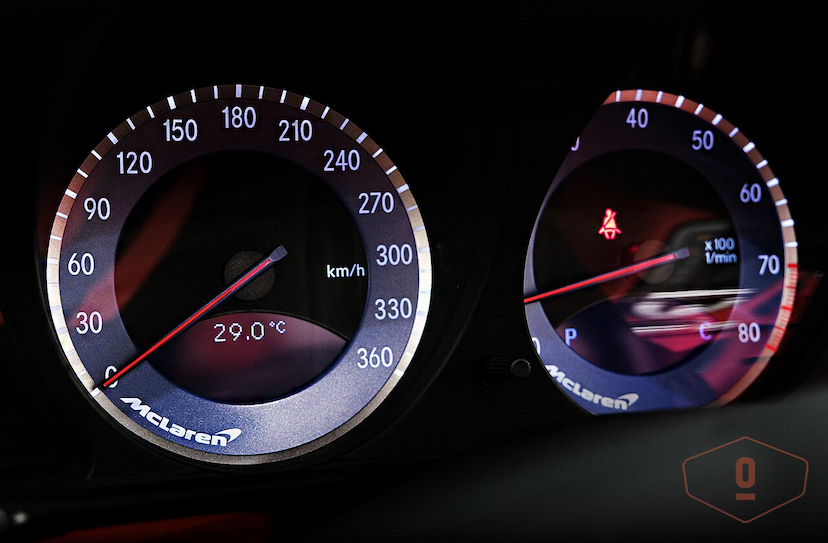 Foto do veículo MERCEDES-BENZ SLR MCLAREN ROADSTER 2007 214 KM 7.400.000,00
