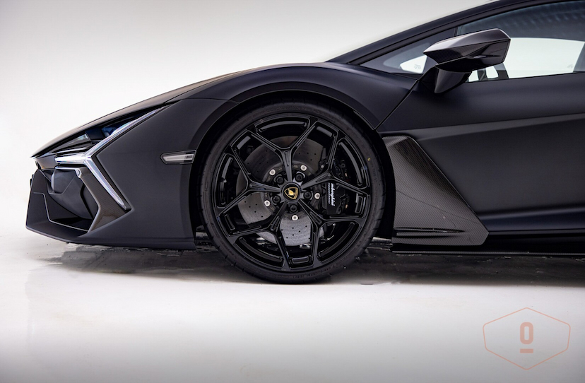Foto do veículo LAMBORGHINI REVUELTO NãO ENCONTRADO 2024 0 KM 8.900.000,00