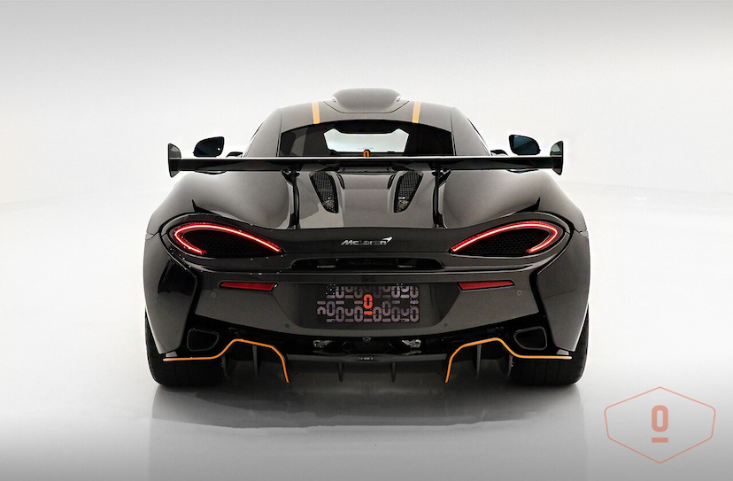 Foto do veículo MCLAREN 620R   2020 609 KM 3.390.000,00