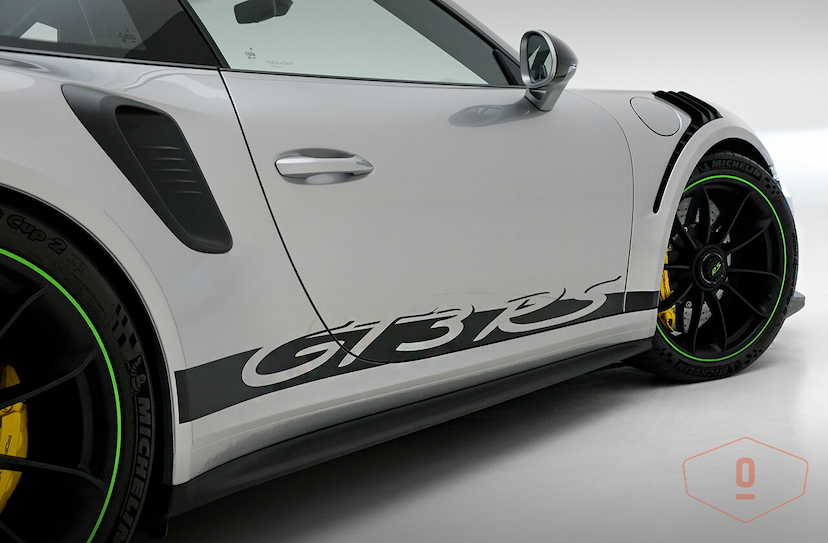 Foto do veículo PORSCHE 911 GT3 RS 2019 1.337 KM 2.350.000,00