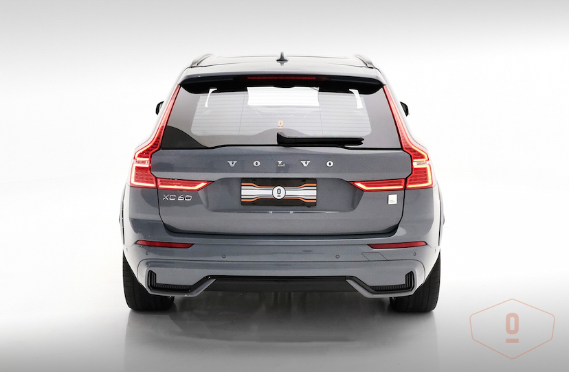 Foto do veículo VOLVO XC60 T8 RECHARGE POLESTAR 2023 28 KM 470.000,00