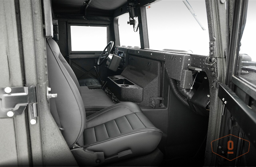 Foto do veículo HUMMER H1   1987 126.494 KM 650.000,00