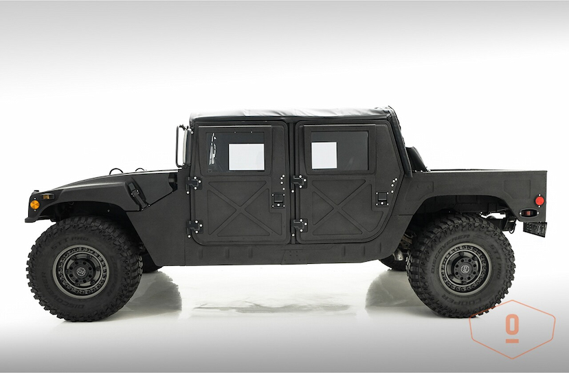 Foto do veículo HUMMER H1   1987 126.494 KM 650.000,00