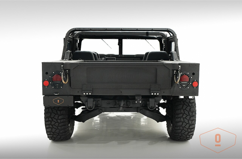 Foto do veículo HUMMER H1   1987 126.494 KM 650.000,00