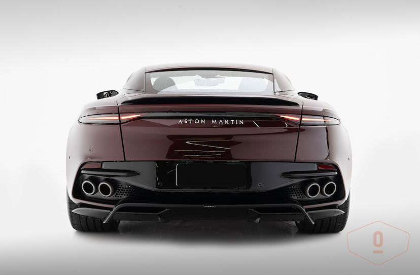 Foto do veículo ASTON MARTIN DBS 770 ULTIMATE 2023 430 KM 4.600.000,00