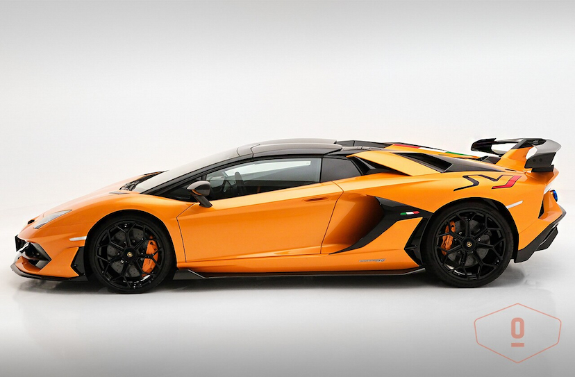 Foto do veículo LAMBORGHINI AVENTADOR SVJ ROADSTER 2020 3 KM 8.900.000,00