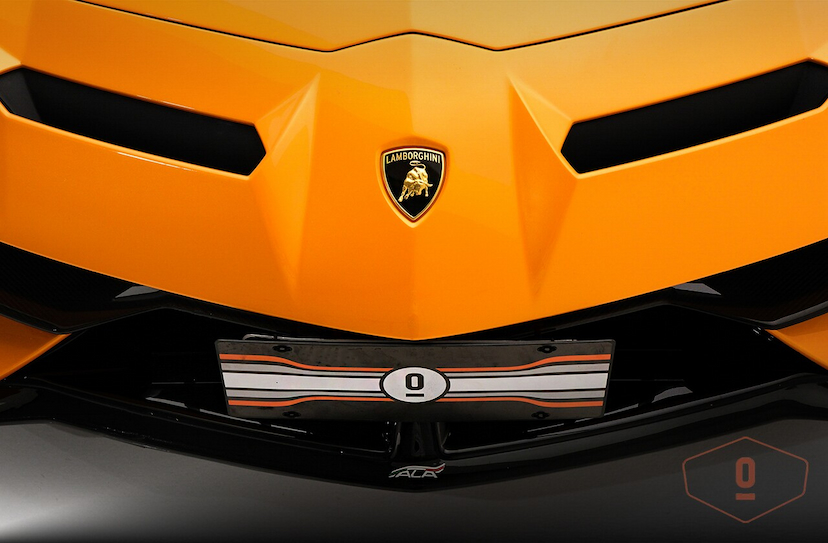 Foto do veículo LAMBORGHINI AVENTADOR SVJ ROADSTER 2020 3 KM 8.900.000,00