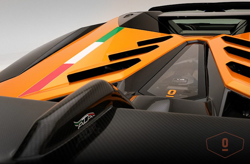 Foto do veículo LAMBORGHINI AVENTADOR SVJ ROADSTER 2020 3 KM 8.900.000,00