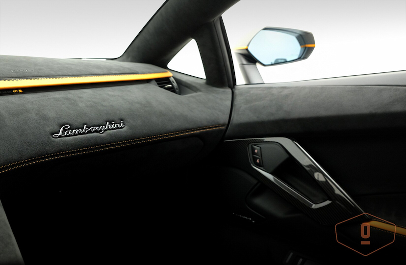 Foto do veículo LAMBORGHINI AVENTADOR ULTIMAE 2022 116 KM 9.200.000,00
