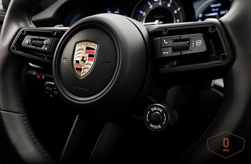 Foto do veículo PORSCHE 911 TURBO 2023 5.731 KM 1.200.000,00