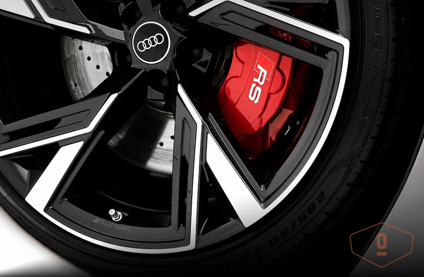 Foto do veículo AUDI RS6 AVANT 2023 19 KM 1.000.000,00