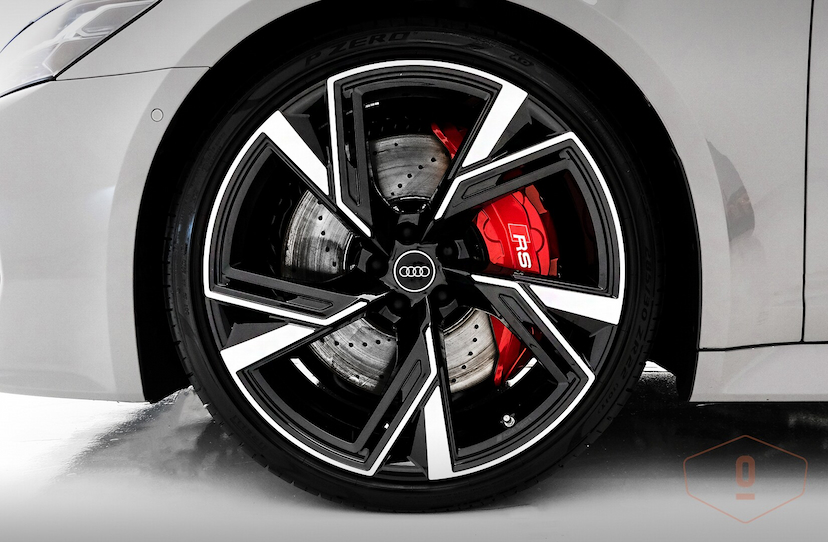Foto do veículo AUDI RS6 AVANT 2023 19 KM 1.000.000,00
