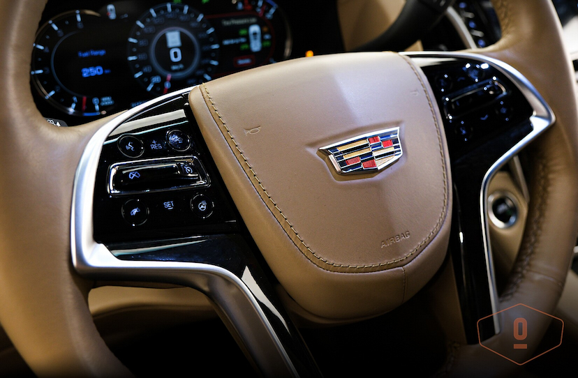Foto do veículo CADILLAC ESCALADE ESV 4X4 PLATINUM 7L 2018 31 KM 870.000,00
