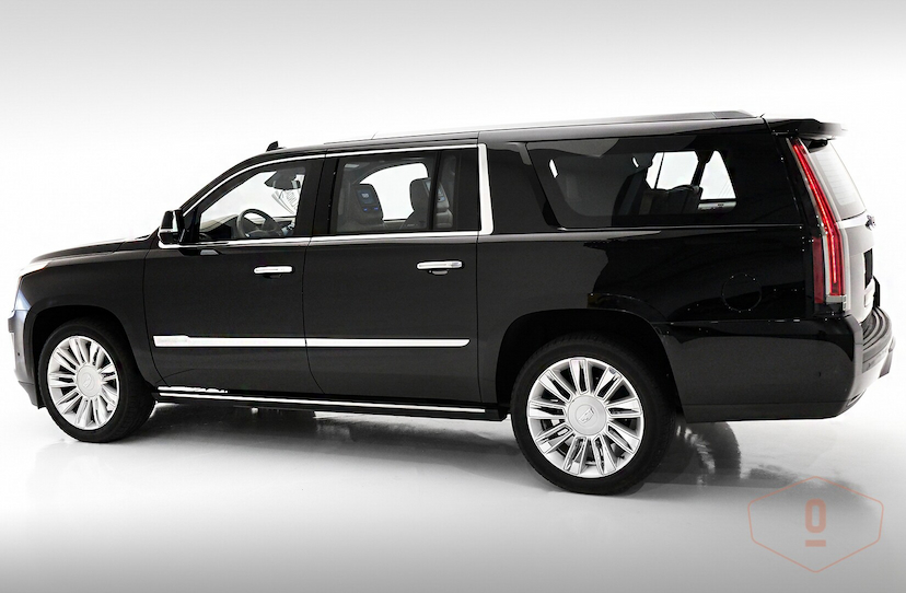 Foto do veículo CADILLAC ESCALADE ESV 4X4 PLATINUM 7L 2018 31 KM 870.000,00