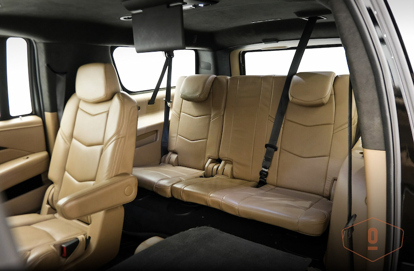 Foto do veículo CADILLAC ESCALADE ESV 4X4 PLATINUM 7L 2018 31 KM 870.000,00