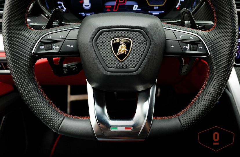 Foto do veículo LAMBORGHINI URUS   2020 22.241 KM 2.750.000,00