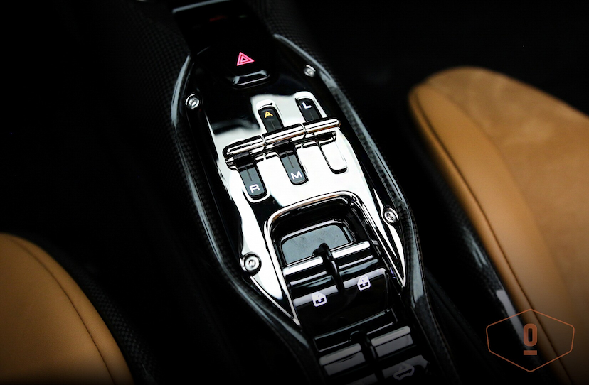 Foto do veículo FERRARI SF90 SPIDER 2023 1 KM 5.800.000,00