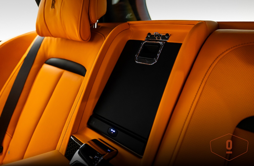 Foto do veículo ROLLS-ROYCE CULLINAN BLACK BADGE 2023 1 KM 7.200.000,00