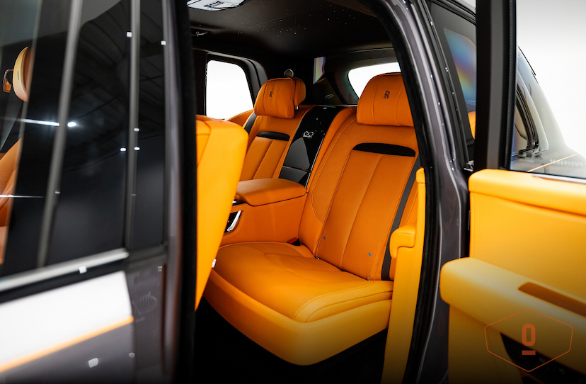Foto do veículo ROLLS-ROYCE CULLINAN BLACK BADGE 2023 1 KM 7.200.000,00