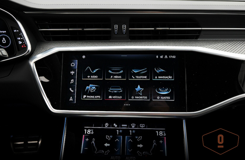 Foto do veículo AUDI RS6 AVANT 2023 12 KM 1.150.000,00