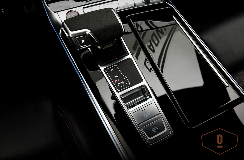 Foto do veículo AUDI RS6 AVANT 2023 12 KM 1.150.000,00
