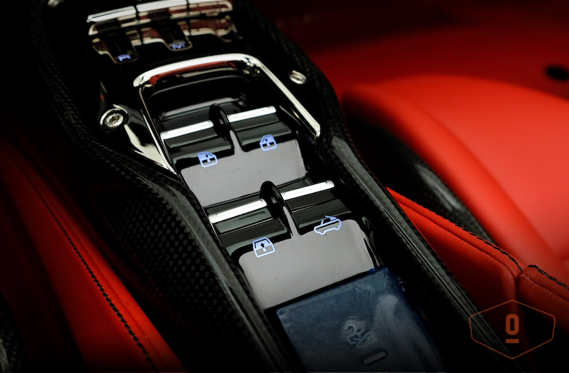 Foto do veículo FERRARI SF90 SPIDER 2022 6 KM 4.690.000,00