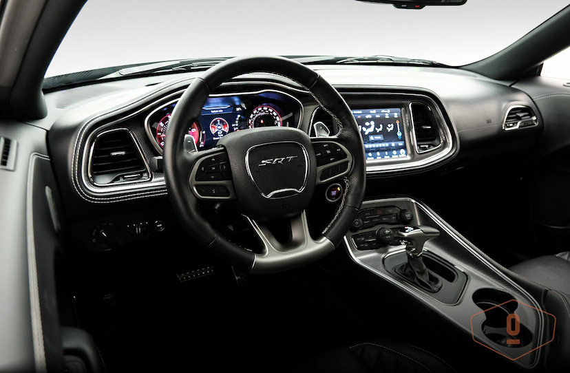 Foto do veículo DODGE CHALLENGER CHALLENGER 2023 2 KM 1.600.000,00