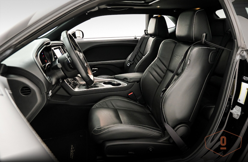 Foto do veículo DODGE CHALLENGER CHALLENGER 2023 2 KM 1.600.000,00