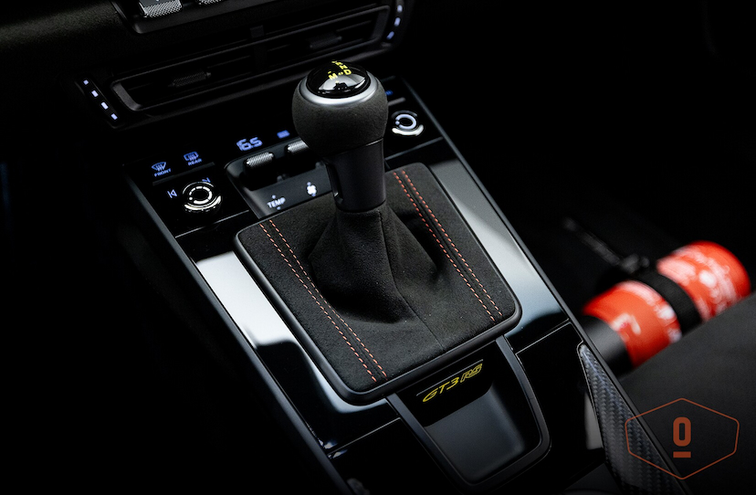 Foto do veículo PORSCHE 911 GT3 RS 2023 10 KM 3.000.000,00