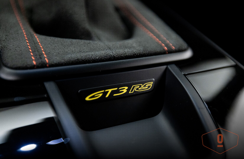 Foto do veículo PORSCHE 911 GT3 RS 2023 10 KM 3.000.000,00