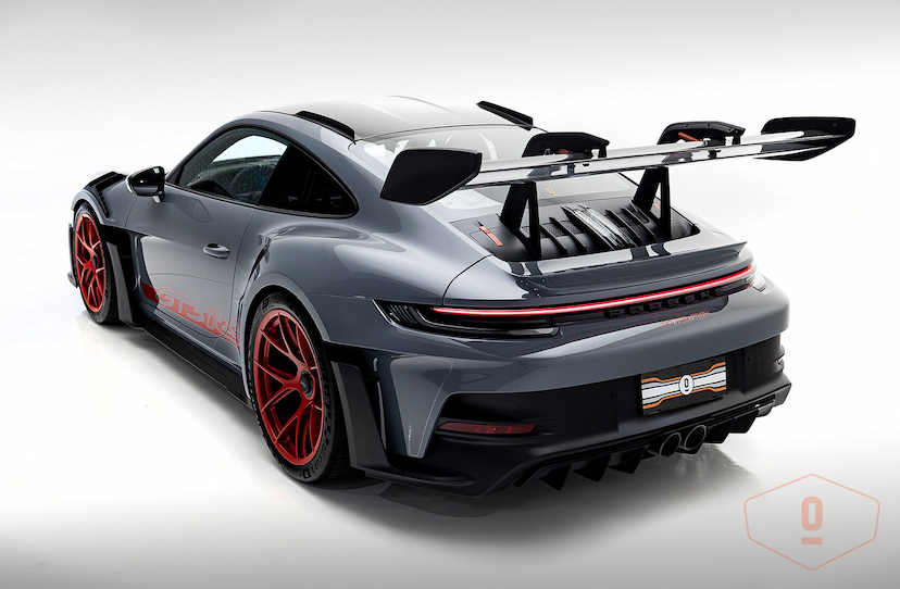 Foto do veículo PORSCHE 911 GT3 RS 2023 10 KM 3.000.000,00