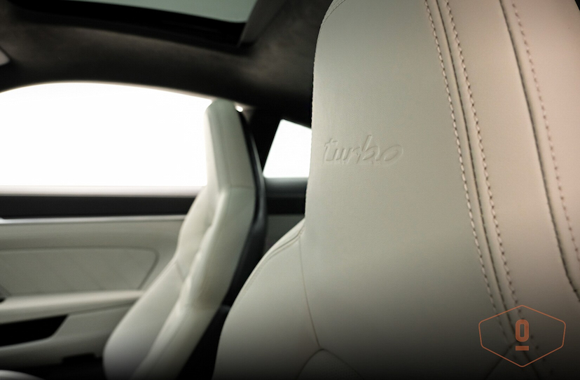 Foto do veículo PORSCHE 911 TURBO 2024 2.724 KM 1.550.000,00