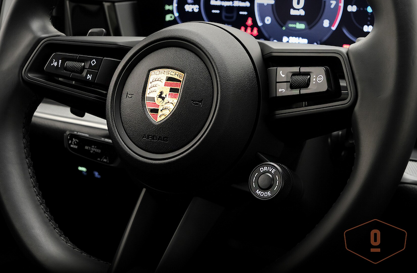 Foto do veículo PORSCHE CAYENNE E-HYBRID COUPÉ 2024 3 KM 1.030.000,00