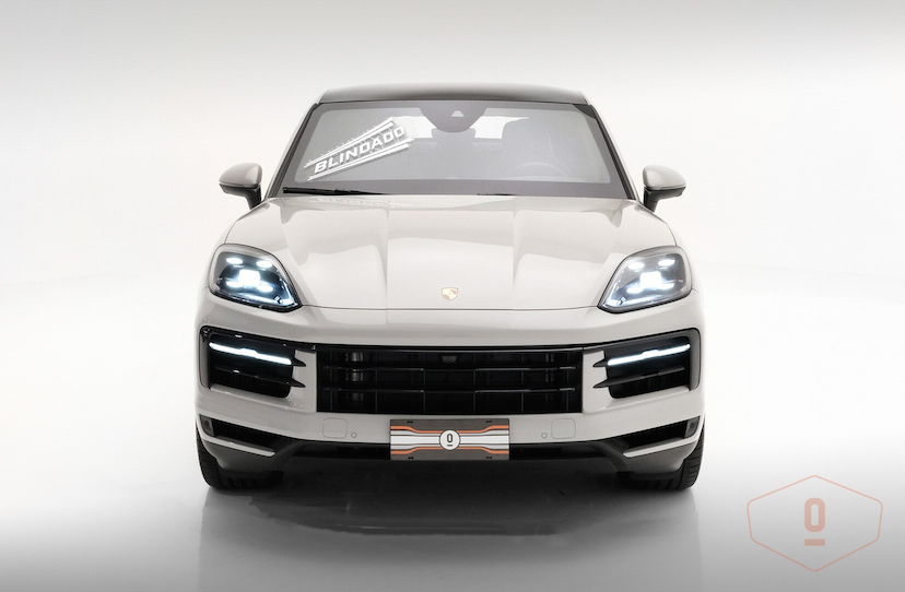 Foto do veículo PORSCHE CAYENNE E-HYBRID COUPÉ 2024 3 KM 1.030.000,00
