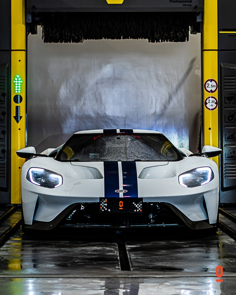 Foto do veículo FORD GT   2021 392 KM 0