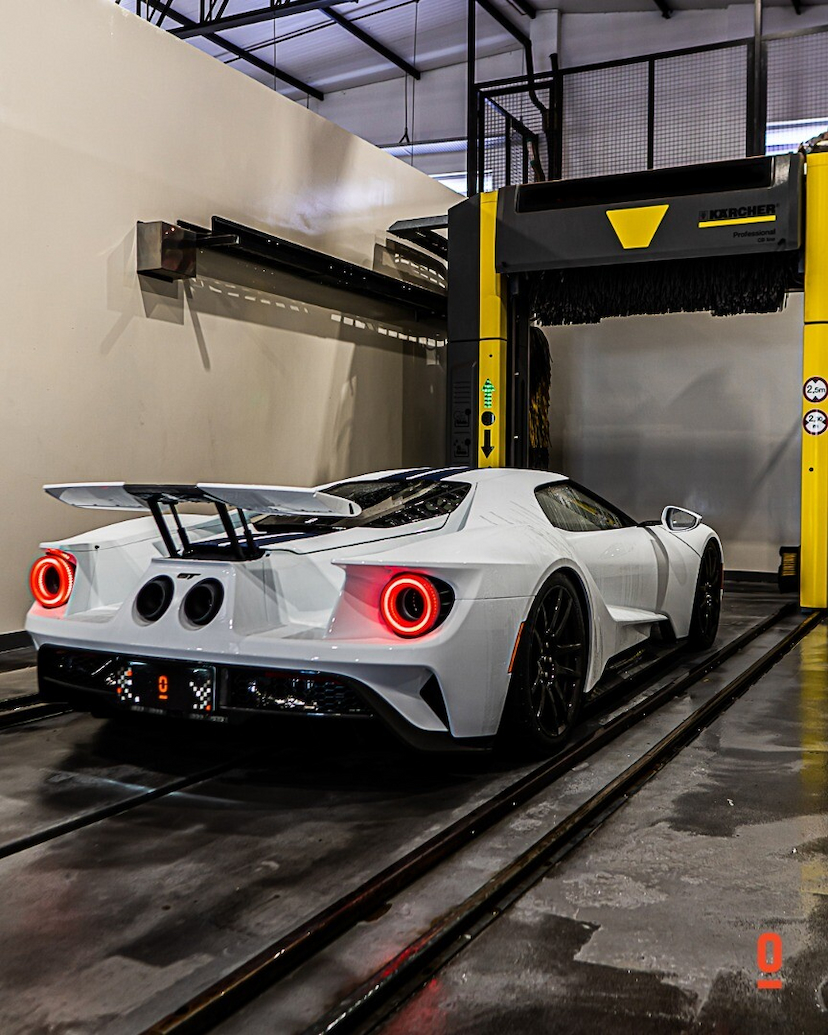 Foto do veículo FORD GT   2021 392 KM 0