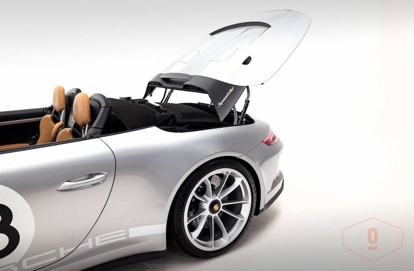 Foto do veículo PORSCHE 911 SPEEDSTER MANUAL 2019 6.032 KM 3.990.000,00