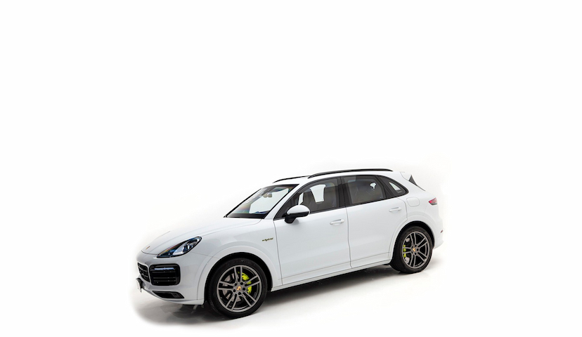 Foto do veículo PORSCHE CAYENNE E-HYBRID PLATINUM EDITION 2023 24.318 KM 690.000,00