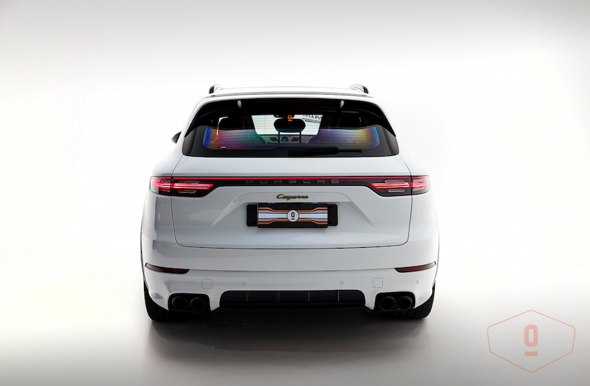Foto do veículo PORSCHE CAYENNE E-HYBRID PLATINUM EDITION 2023 24.318 KM 690.000,00