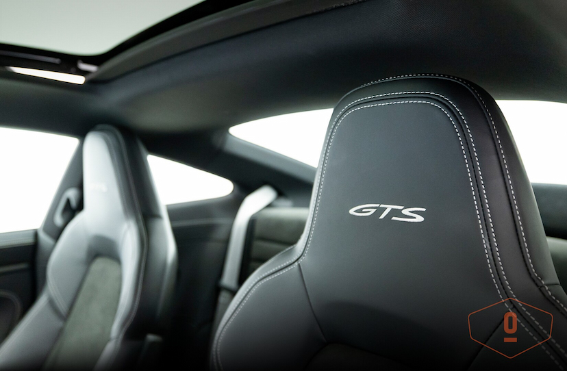 Foto do veículo PORSCHE 911 CARRERA GTS 2024 1.074 KM 1.120.000,00