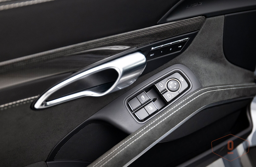 Foto do veículo PORSCHE 718 CAYMAN GTS MANUAL 2024 7.194 KM 790.000,00