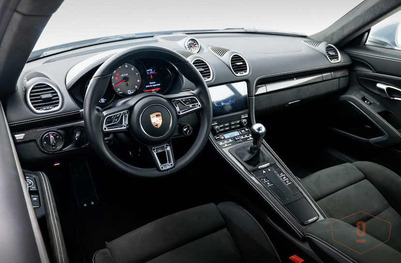 Foto do veículo PORSCHE 718 CAYMAN GTS MANUAL 2024 7.194 KM 790.000,00