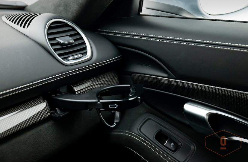 Foto do veículo PORSCHE 718 CAYMAN GTS MANUAL 2024 7.194 KM 790.000,00