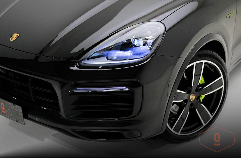 Foto do veículo PORSCHE CAYENNE E-HYBRID PLATINUM EDITION 2023 24.442 KM 630.000,00