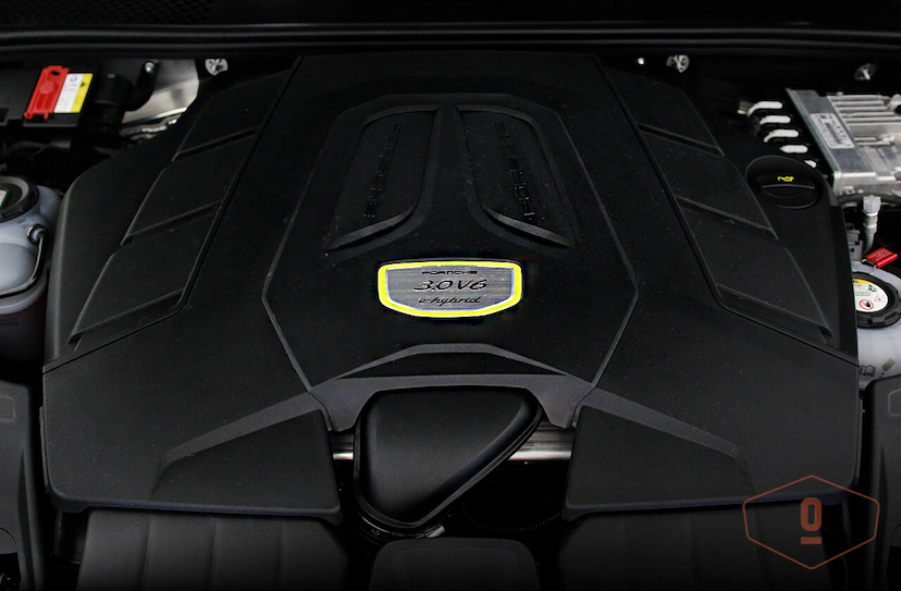 Foto do veículo PORSCHE CAYENNE E-HYBRID PLATINUM EDITION 2023 24.442 KM 630.000,00