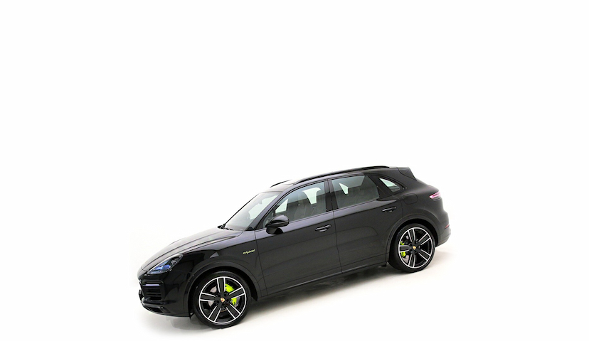 Foto do veículo PORSCHE CAYENNE E-HYBRID PLATINUM EDITION 2023 24.442 KM 630.000,00