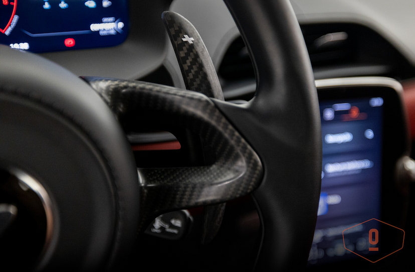 Foto do veículo MCLAREN ARTURA   2023 2.955 KM 2.400.000,00