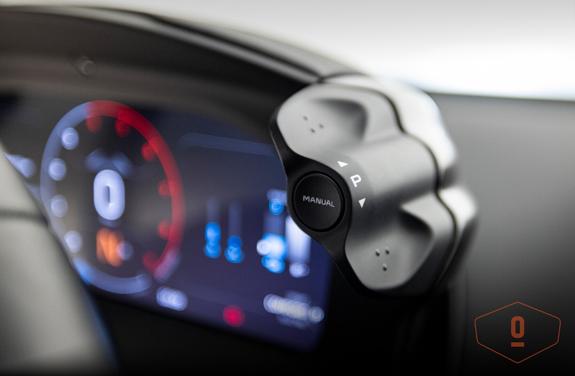 Foto do veículo MCLAREN ARTURA   2023 2.955 KM 2.400.000,00