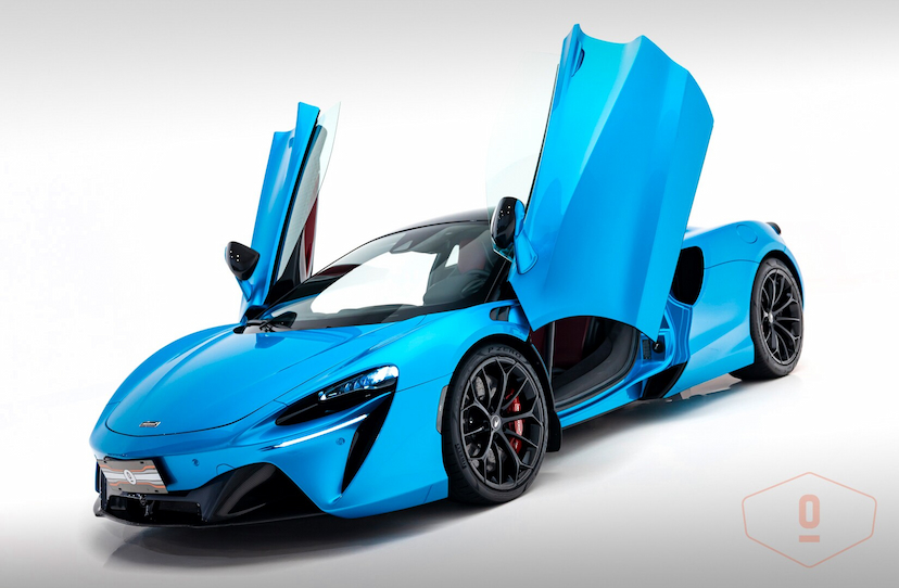 Foto do veículo MCLAREN ARTURA   2023 2.955 KM 2.400.000,00