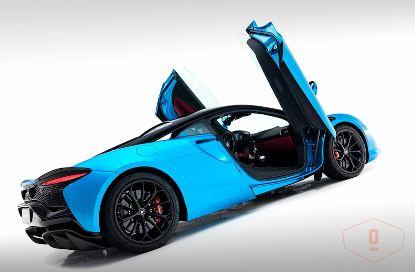 Foto do veículo MCLAREN ARTURA   2023 2.955 KM 2.400.000,00